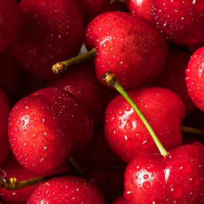 Raw,Red,Organic,Cherries,Ready,To,Eat