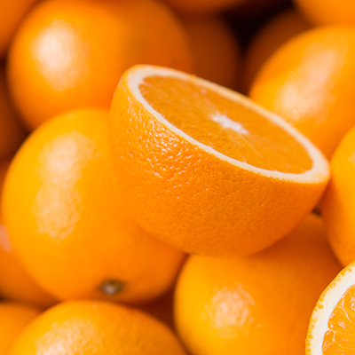 Closeup,Of,Sliced,Oranges,On,A,Market